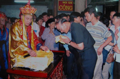 Lễ ban ấn Lễ hội Kiếp Bạc 2015 Nguồn Ban Quản lý khu di tích Công Sơn 5