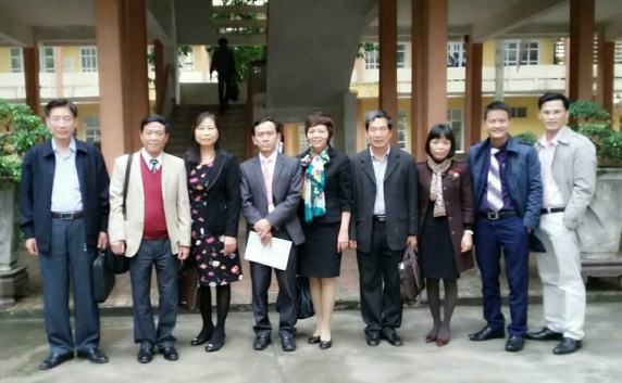 Thầy cô tổ PPDH – khoa Lịch sử đi dự giờ của SV Đặng Thị Thùy Dung K62CLC 12