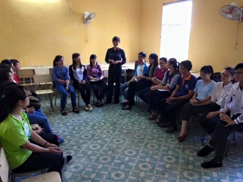 Cô Nguyễn Thị Thế Bình – Phó chủ nhiệm khoa giảng viên tổ PPDH đang chia sẻ 2