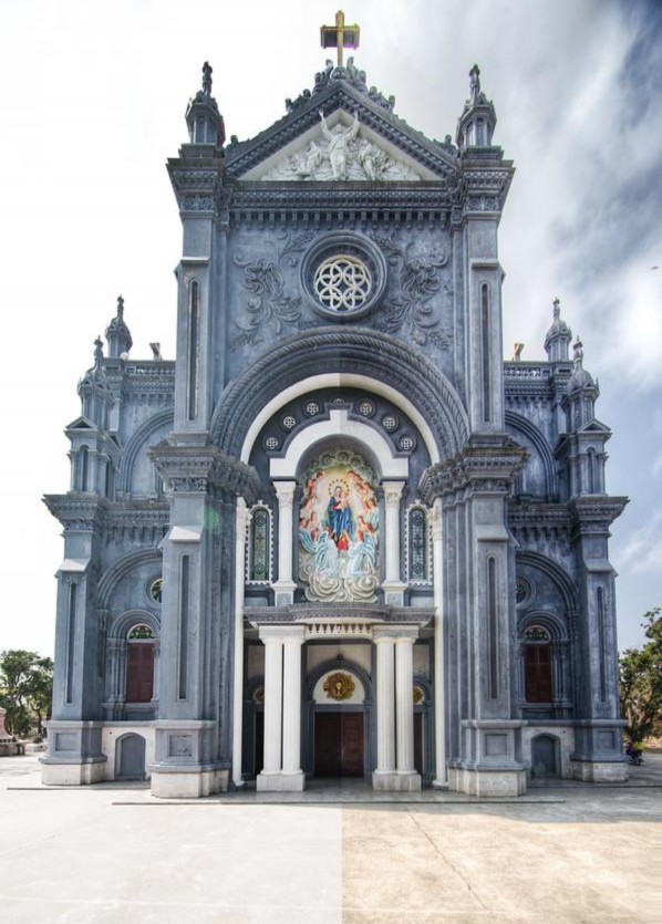 Những hình ảnh bên trong của nhà thờ Bác Trạch Đại lễ được tổ chức tại 4