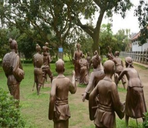 Lễ hội Đền Trạng Trình Nguyễn Bỉnh Khiêm Hát dân ca trong lễ hội Lễ 3