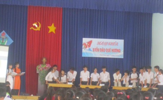 Hình 6 Thực nghiệm hoạt động ngoại khóa Biển đảo quê hương Nguồn 14