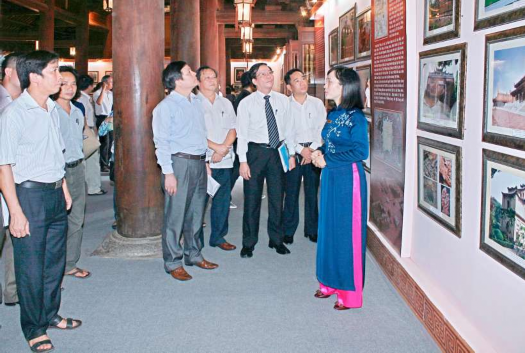 Hình 6 Nghiên cứu di tích tại khu trưng bày tại khu di tích Nguồn 7