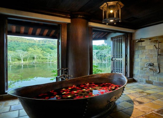 Ngâm bồn thảo dược Trải nghiệm làng Nương 5