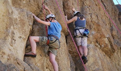 Mountaineering hay leo núi là một bộ môn thể thao sở thích đi bộ chuyên nghiệp 1