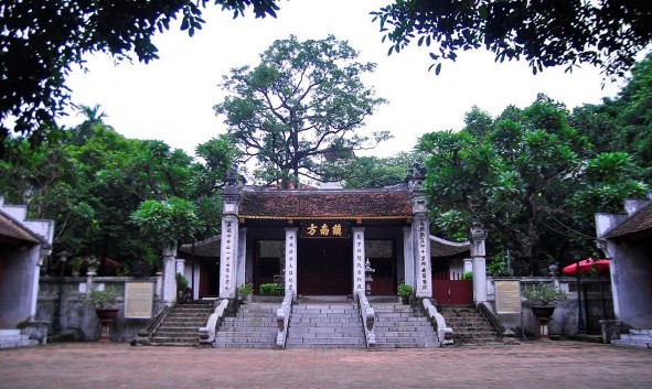 Thăng Long tứ trấn Nguồn Internet năm 2019 Thăng Long tứ trấn là tên gọi 3