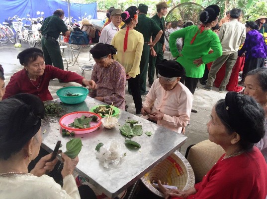 5 9 Hình ảnh trong lễ hội đình Huề Trì Nguồn Tác giả chụp năm 2017 5 10 3