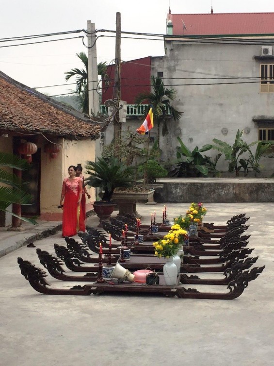 5 10 Hình ảnh rước kiệu và sắc phong trong lễ hội đình Huề Trì Nguồn Tác 4