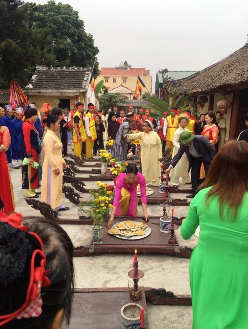 5 11 Hình ảnh chuẩn bị tế lễ trong lễ hội đình Huề Trì Nguồn Tác giả 5