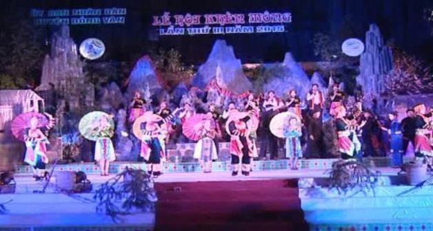 Festival Khèn Mông Triển lãm ảnh Lễ hội đường phố Hoạt động bay dù trên 2