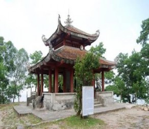 Hình 4 5 Bàn Cờ Tiên Am Bạch Vân 24 4 1 4 Thạch bàn còn gọi là suối Côn 2