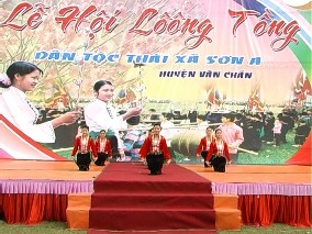 Hội lồng tồng Văn Chấn Hội xòe Mường Lò Táo mèo Dệt thổ cẩm Nghĩa An 7