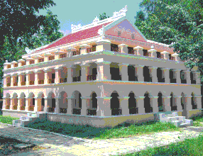 Mô hình Ngọ Môn Huế Mô hình Bến Nhà Rồng Làng nghề bánh tráng Phú Hòa Đông 4