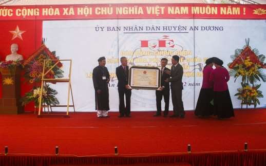 3 2 Lễ đón nhận bằng công nhận DSVH phi vật thể Lễ hội vật làng Vĩnh Khê 6