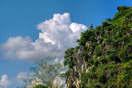 Hình 2 4 Nàng Tô Thị trên quần thể Núi nàng Tô Thị Thành Nhà Mạc Thành nhà 4