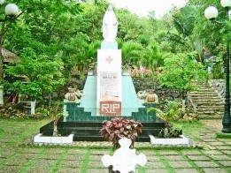 Địa danh Ghềnh Ráng nằm ở Đông Nam thành phố Quy Nhơn cách trung tâm thành 1