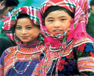 Nam giới có trang phục mầu chàm mặc quần rộng ống dài áo sơ mi thường 2