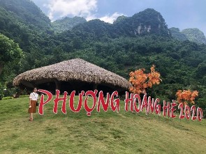 Hình 3 Bên trong hang Nguồn TTTTXTDL TN Hình 4 Một góc không gian du lịch của Hang 3