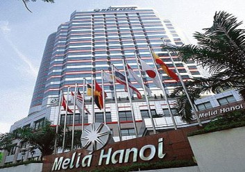 Khách sạn Hilton Hanoi Opera chịu ảnh hưởng của phong cách kiến trúc Mỹ kết 1