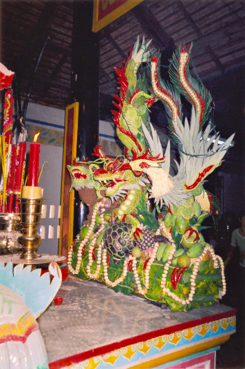 Chưng nghi trong cúng đình Tương Hiệp Chùa Hội Khánh Xây Năm 1741 xây dựng lại 4