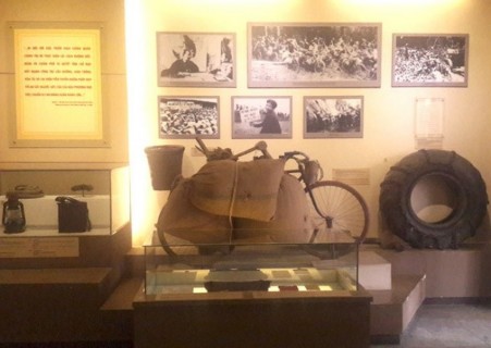 Hình ảnh máy bay Pháp sử dụng trong chiến tranh Việt Nam 1