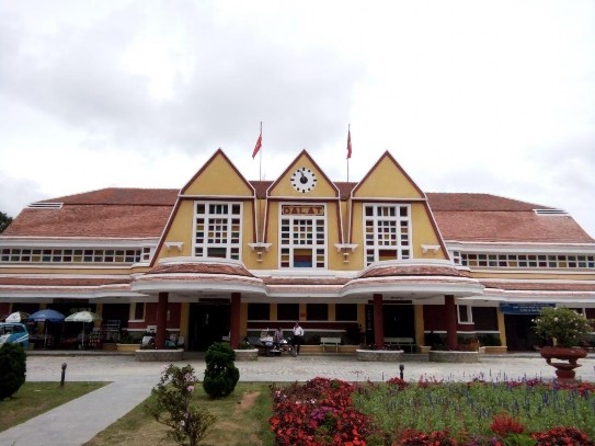 Hình 21 Ga Đà Lạt Phường 10 Tp Đà Lạt Lâm Đồng Hình 22 Ga Tháp Chàm Ph 5