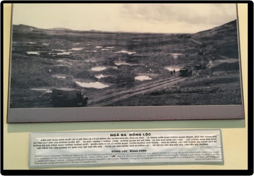 Hình 2 1 Ngã ba Đồng Lộc Nguồn Chụp tại bảo tàng đường Hồ Chí Minh Hà 1