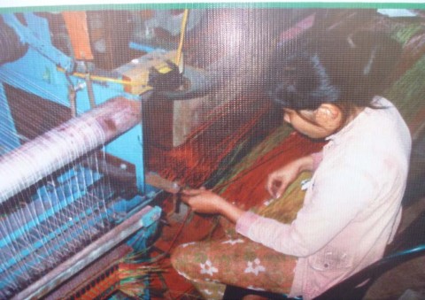 Hình 2 17 Sản phẩm của làng nghề Đức Mỹ Hình 2 18 Sản phẩm của làng nghề 15