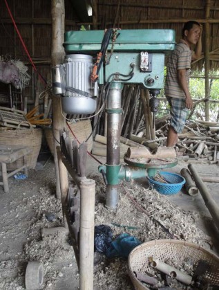 Hình 2 5 Máy móc của một hộ trong làng nghề đan đát – thủ công mỹ nghệ xã 3