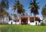 Tượng đài công – nông Đài tưởng niệm liệt sĩ Thái Lão Đình Võ Liệt 3