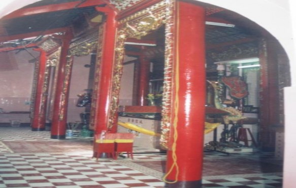 Hình Bộ cột gỗ ở chính điện Hình Khám thờ Thần Thành hoàng bổn cảnh 4 8