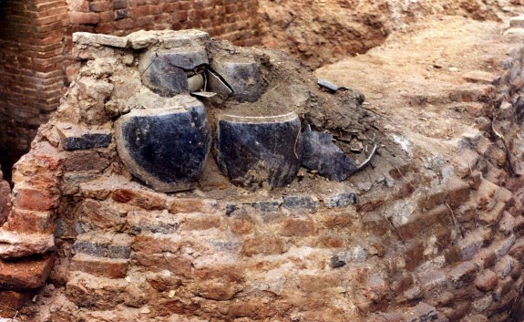 Hình Phần gốm còn soát lại trong qua trình khai quật PHIẾU KHẢO SÁT Dành cho 12