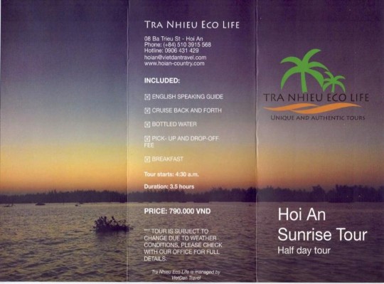 4 Hai trang đầu trong tập tài liệu Brochure của công ty sử dụng cho chương trình 8
