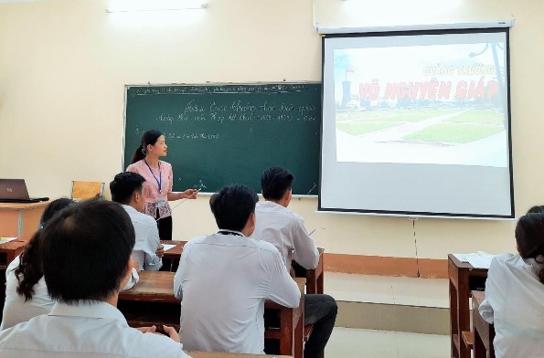 Hình 8 GV tổ chức hoạt động tìm tòi mở rộng kiến thức 8