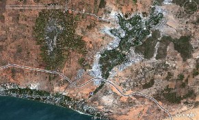 Hình B 4 Khu vực khai thác titanium Thiện Ái – Hòa Thắng năm 2006 và năm 2010 6