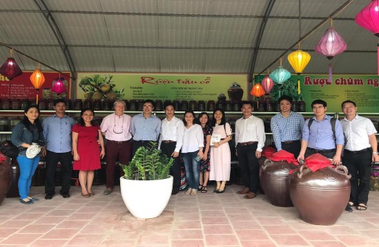 Ảnh 27 Tổ chức phi chính phủ của Thụy Sĩ đến tham quan nghiên cứu và khảo 17