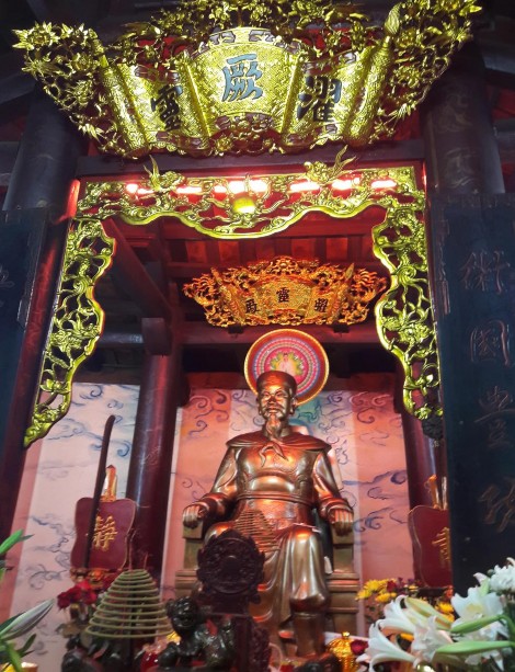 6 9 Ban thờ Lịch lộ đại vương Nguồn Tác giả chụp tháng 10 2017 9