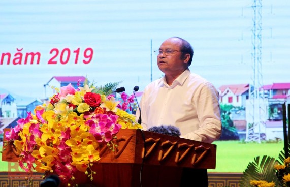 Chủ tịch UBND tỉnh Nguyễn Văn Linh phát biểu tại Hội nghị Tổng kết 10 năm 7