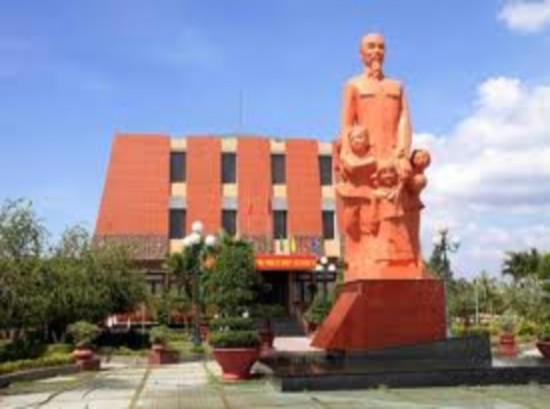 HÌNH 9 BẢO TÀNG HỒ CHÍ MINH TẠI BÌNH THUẬN HÌNH 10 TRƯỜNG DỤC THANH Phụ lục 9