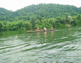 PHỤ LỤC 5 MỘT SỐ HÌNH ẢNH LIÊN QUAN Hình 5 1 Du lịch sông Giăng Nguồn Tác 1