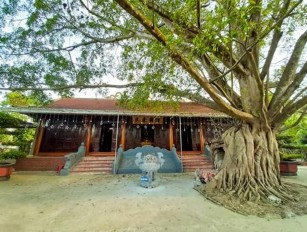 Hình 5 3 Đền Khe Sặt Nguồn Tác giả luận án năm 2019 Hình 5 4 Đập Phà 3