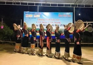 Hình 5 29 Văn nghệ với hoạt động du lịch cộng đồng Nguồn Vi Thị Thắm 13