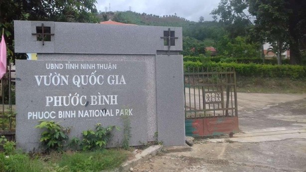 Hình 13 Trụ sở Vườn quốc gia Phước Bình Hình 14 Biểu diễn văn hóa dân gian 13