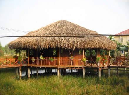 Hình 2 20 Nhà hàng nổi ở Vườn quốc gia Tràm Chim Tam Nông Ngày chụp 07 04 5