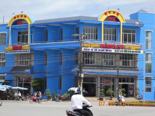 Hình 11 Nhà hàng Hằng Ký TP Sóc Trăng Nguồn tác giả luận văn Hình 12 Trung 11