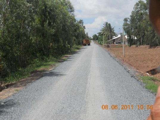 Hình 6 Công trình giao thông dẫn vào nông trường 30 4 huyện Cù Lao Dung 6