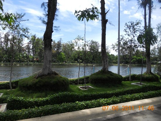 Hình 7 Một góc công viên văn hóa Hồ nước ngọt Nguồn tác giả luận văn Hình 7