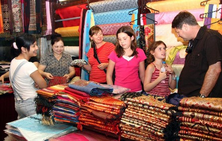 Hình 3 Sản phẩm lụa Vạn Phúc Nguồn 3