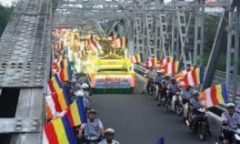 Không khí lễ hội Lễ Vu Lan tại Huế LỄ HỘI CUNG ĐÌNH Lễ đổi gác Lễ dựng 13