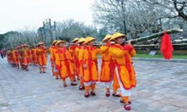 Lễ dựng nêu trong Hoàng Thành Huế Lễ dựng nêu tại Thế Miếu Huế Lễ giỗ 16